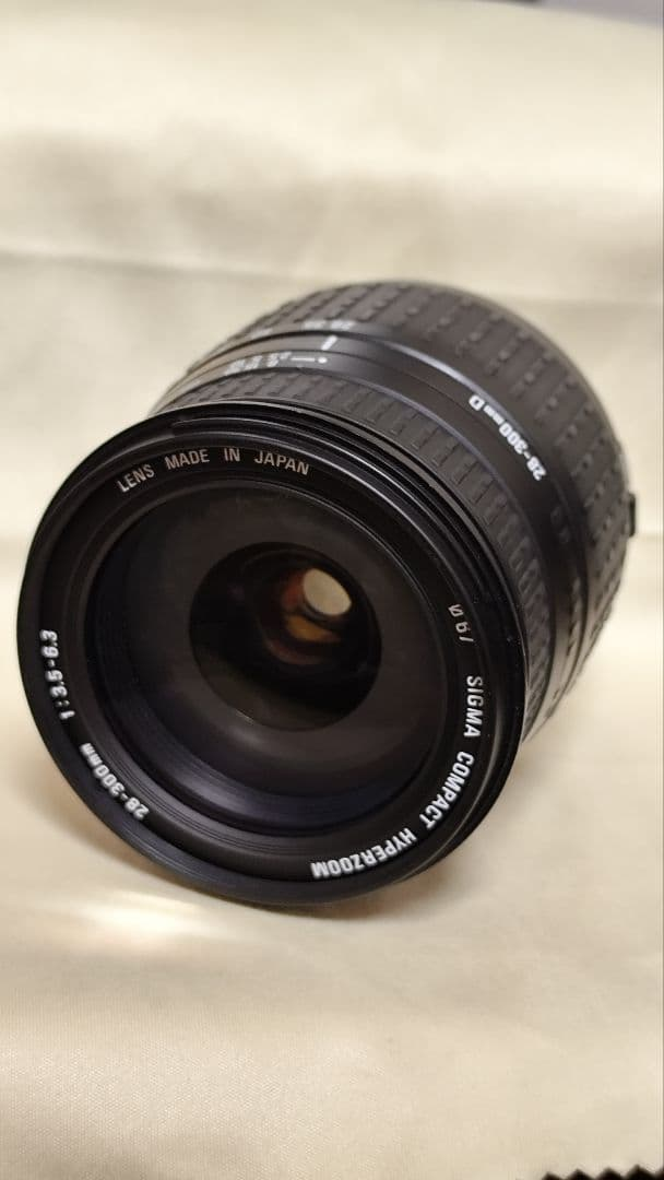 Lens (Zoom) Shigma Hyperzoom 28-300Mm1:3.5-6.3