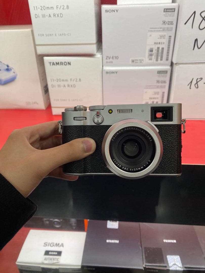 Leica Range Finder Camera Fujifilm X100V