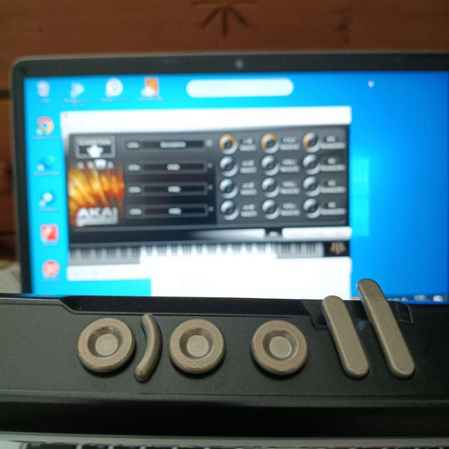 Saxophones Akai Ewi Usb