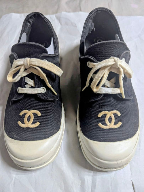 Chanel Sneakers Chanelvintagecclogosneakers