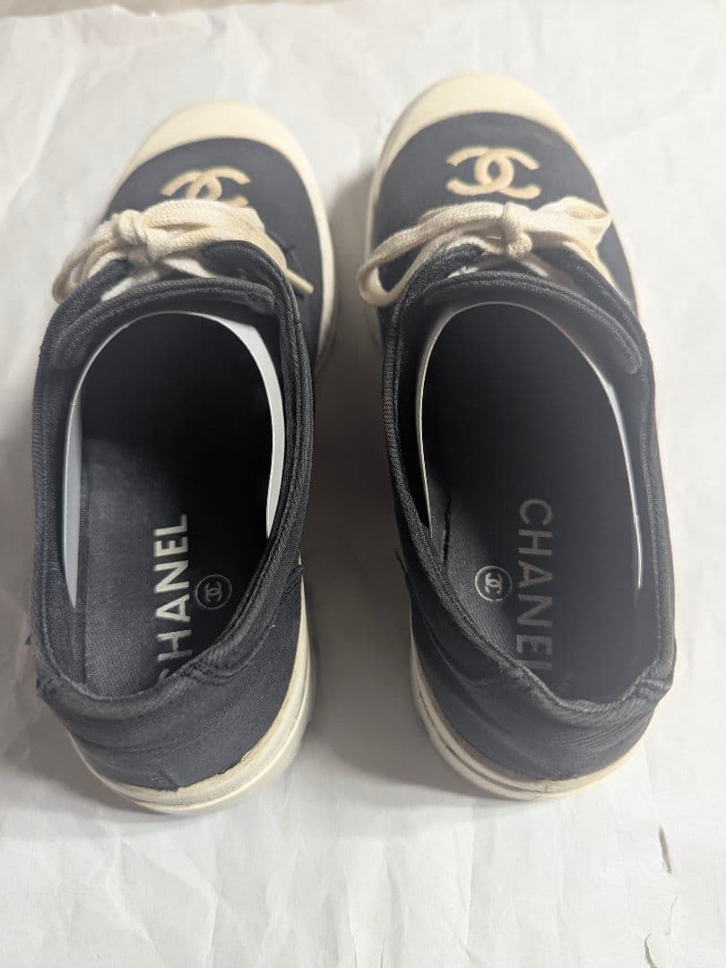 Chanel Sneakers Chanelvintagecclogosneakers