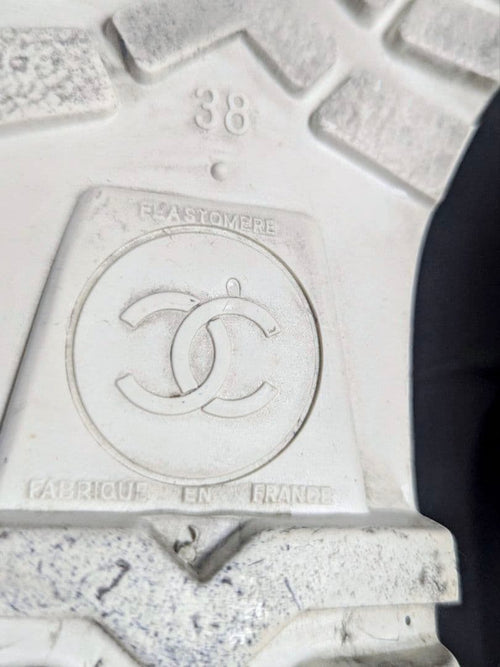 Chanel Sneakers Chanelvintagecclogosneakers