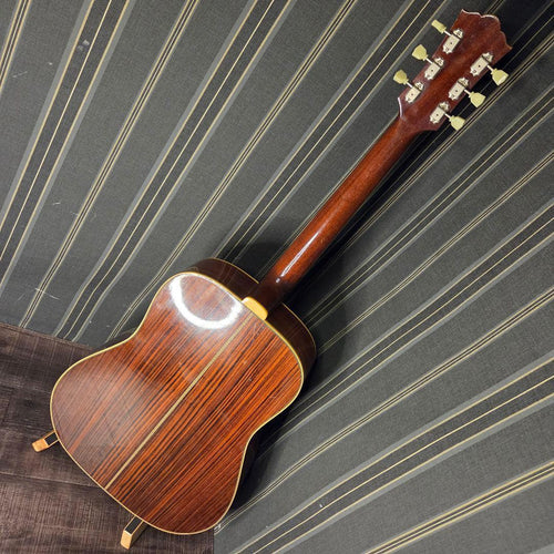Yamaha Acoustic Guitars N-700