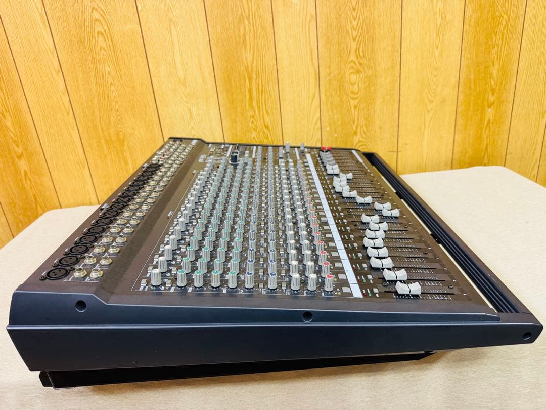 Yamaha Powered Mixer Emx 5000-20