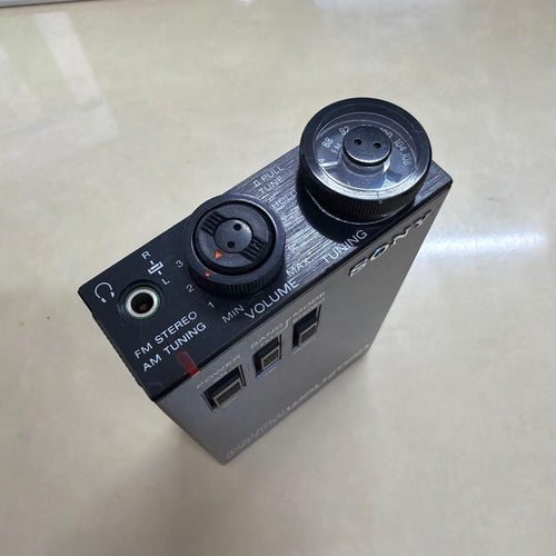 Sony Radio And Boombox Srf-80 Am/Fm Walkman