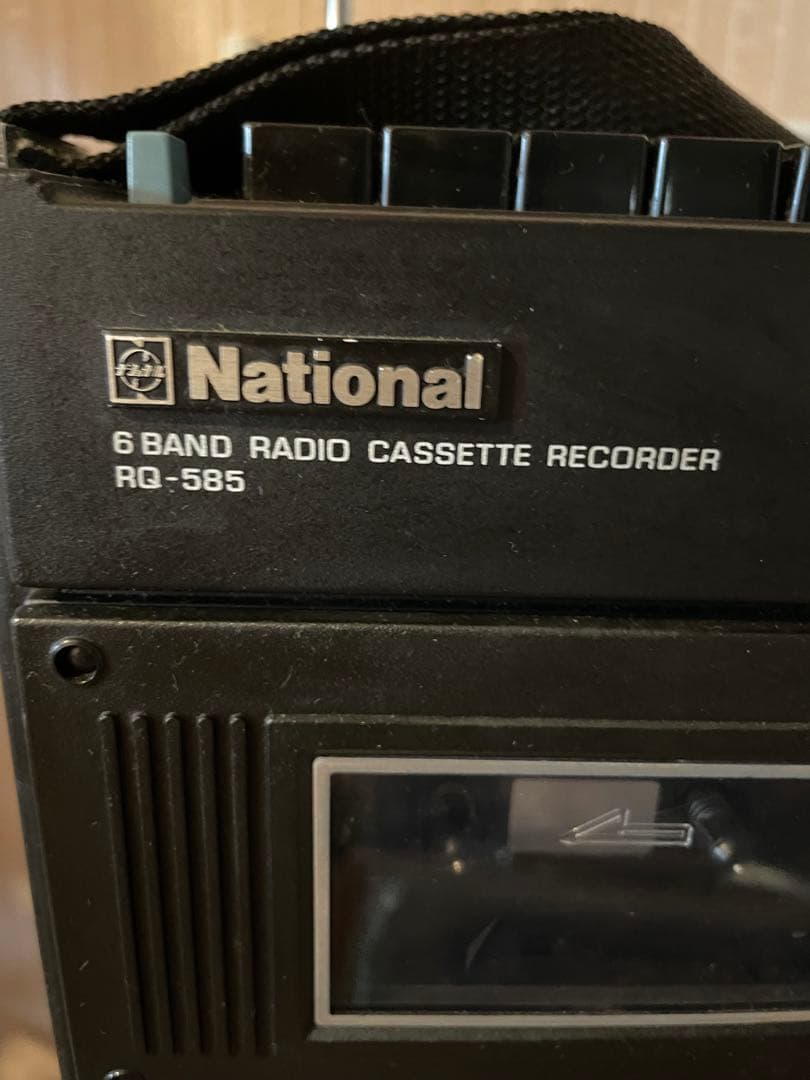 National Radios Radio Cassette Players 10:00Am Rq-585