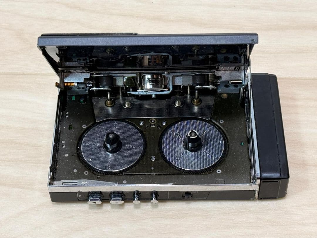 Sony Cassette Player Walkman Wm-F101