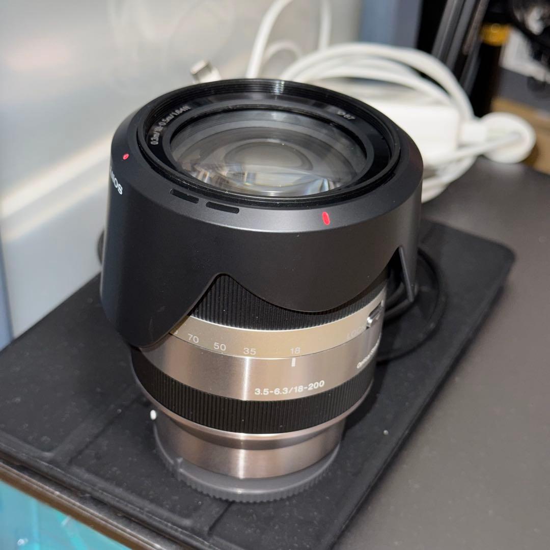 Sony Zoom Lenses E18-200Mm F/3.5-6.3