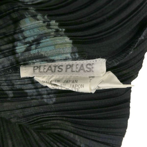 Issey Miyake Long Sleeve A