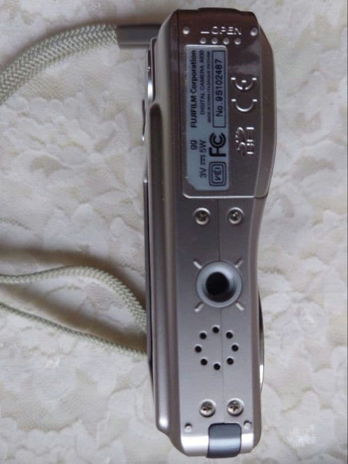 Fujifilm Compact Digital Cameras A100