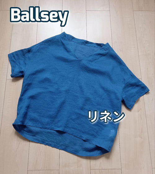 Ballsey Half-Sleeve Three-Quarter-Sleeve V