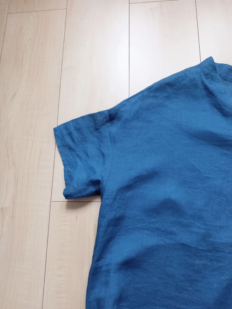 Ballsey Half-Sleeve Three-Quarter-Sleeve V