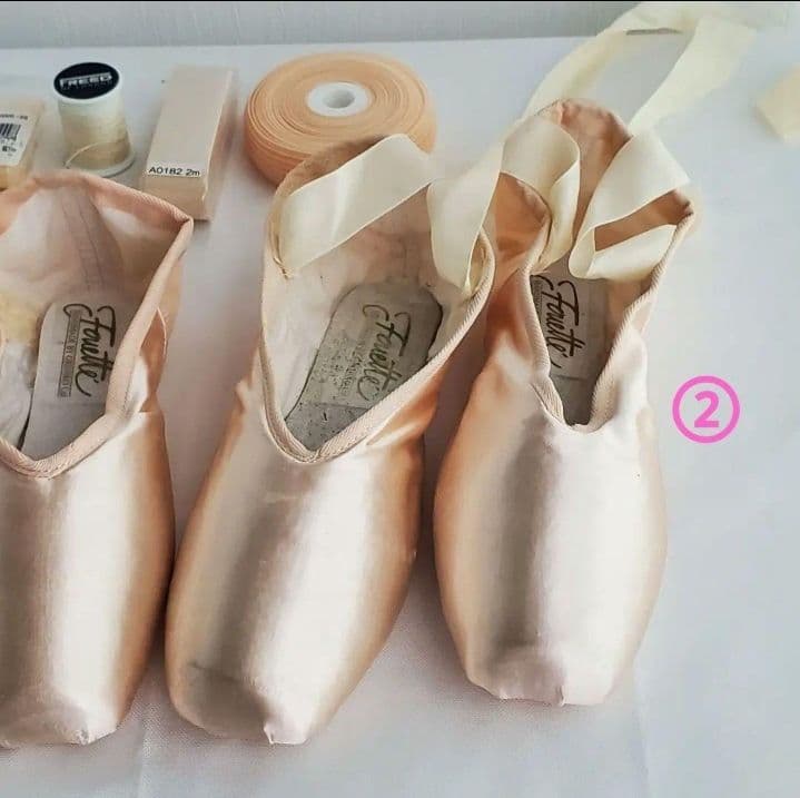 Pointe Shoes 6