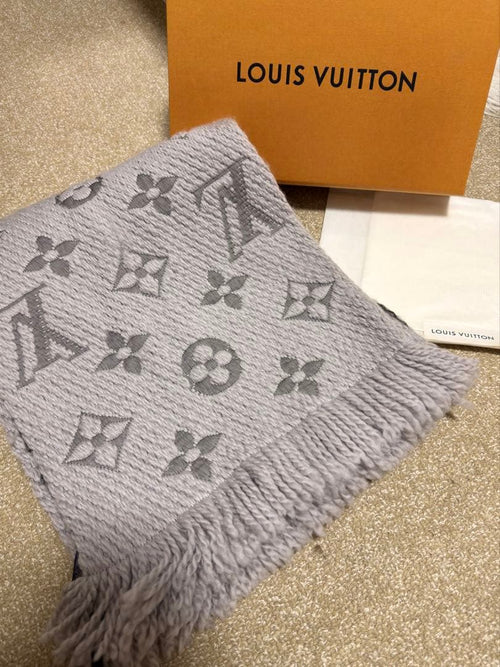 Louis Vuitton Scarves