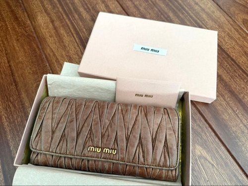 Miu Long Wallets