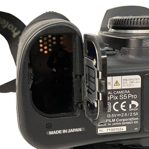 Digital Slr Fujifilm S5 Pro Mb-D200 Z11315993