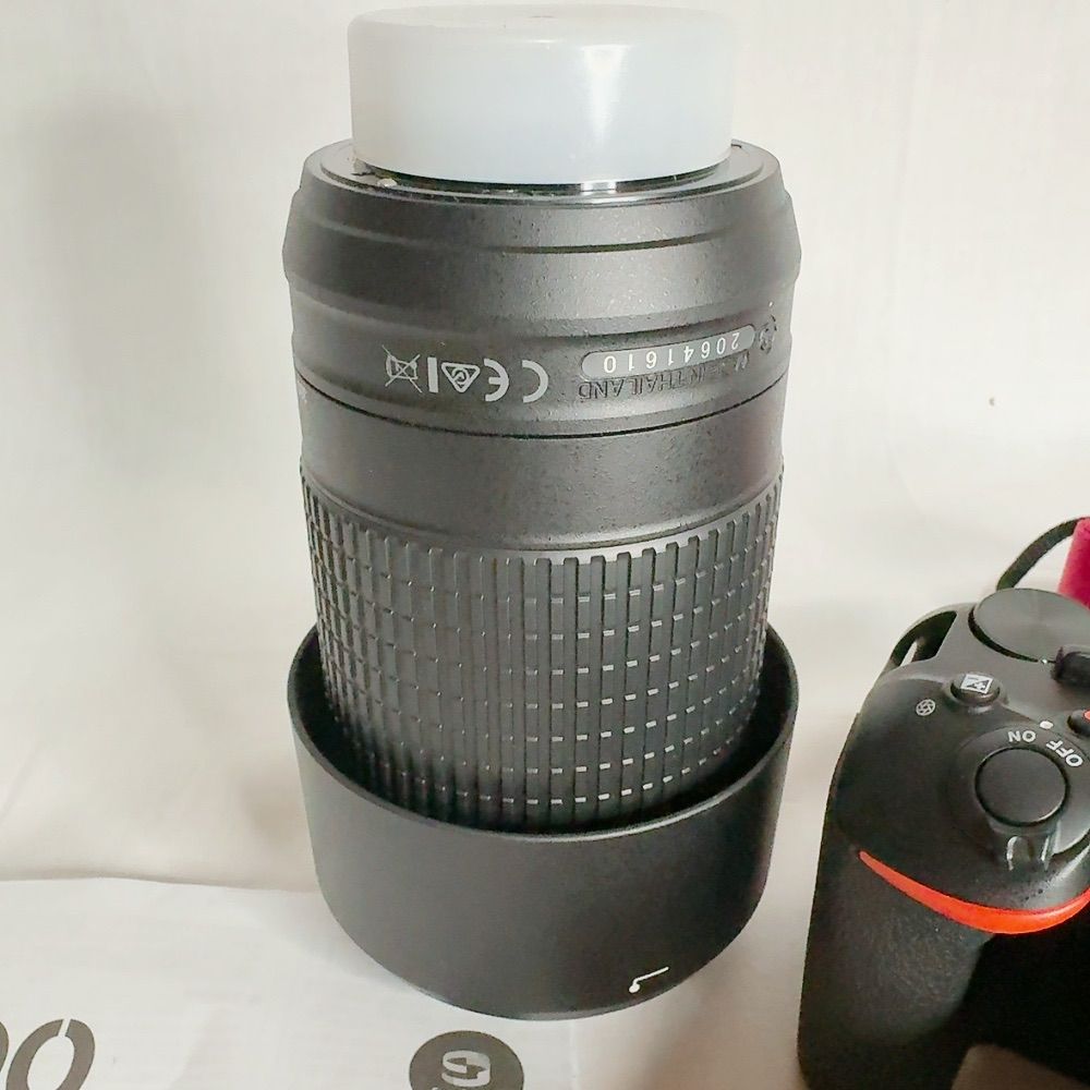 Nikon Digital Slr D5600 2416 Wi-Fi Bluetooth