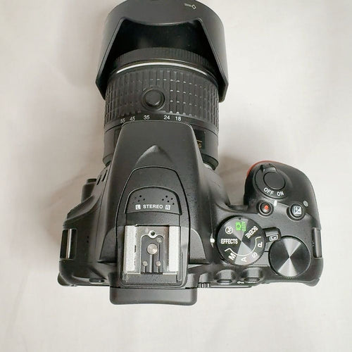 Nikon Digital Slr D5600 2416 Wi-Fi Bluetooth