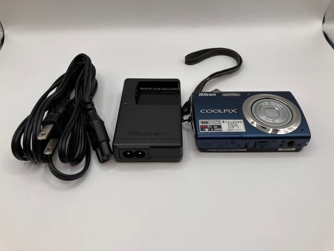 Nikon Compact Digital Cameras S230 Coolpix