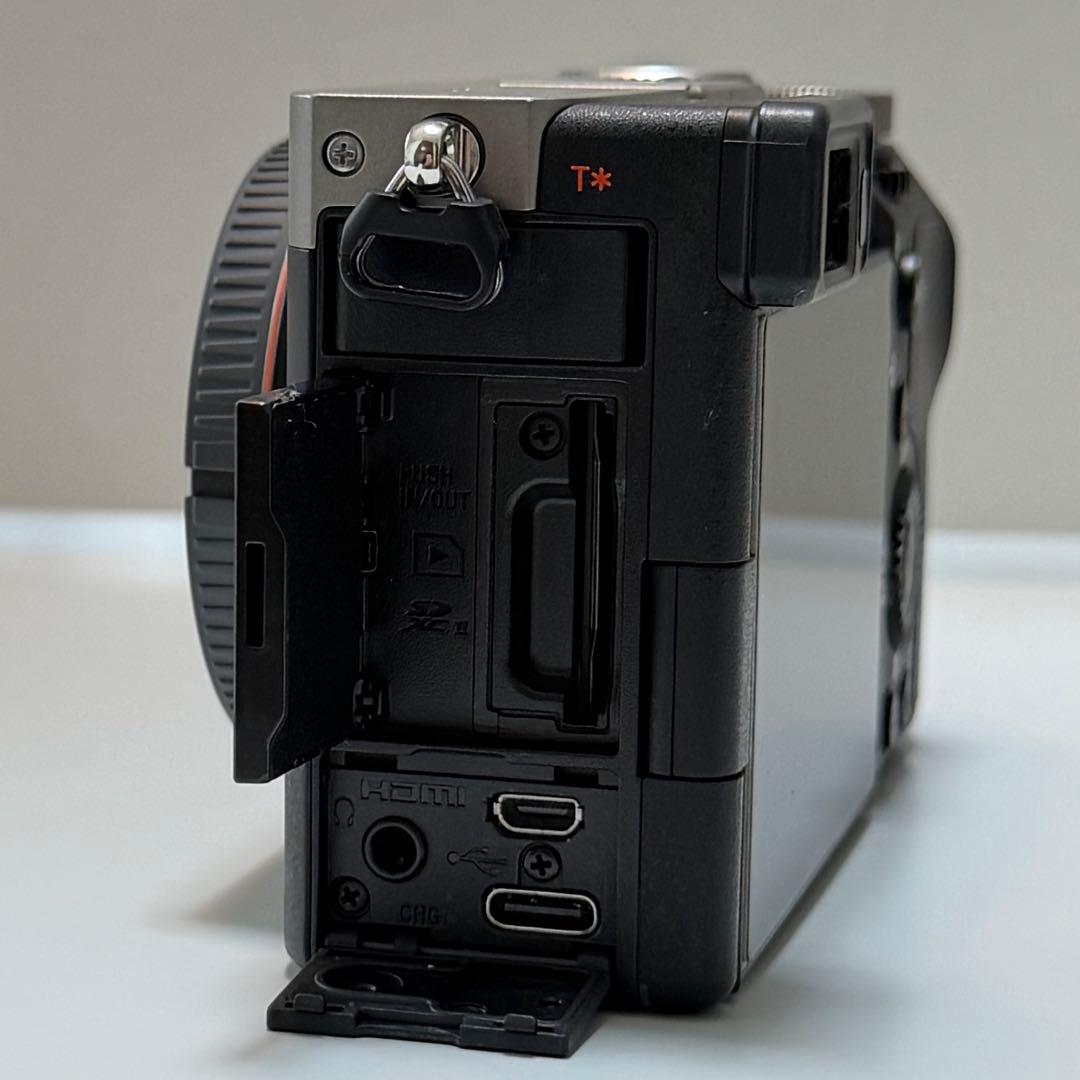 Sony Mirrorless Interchangeable Lens Cameras 7C ,Voigtlander