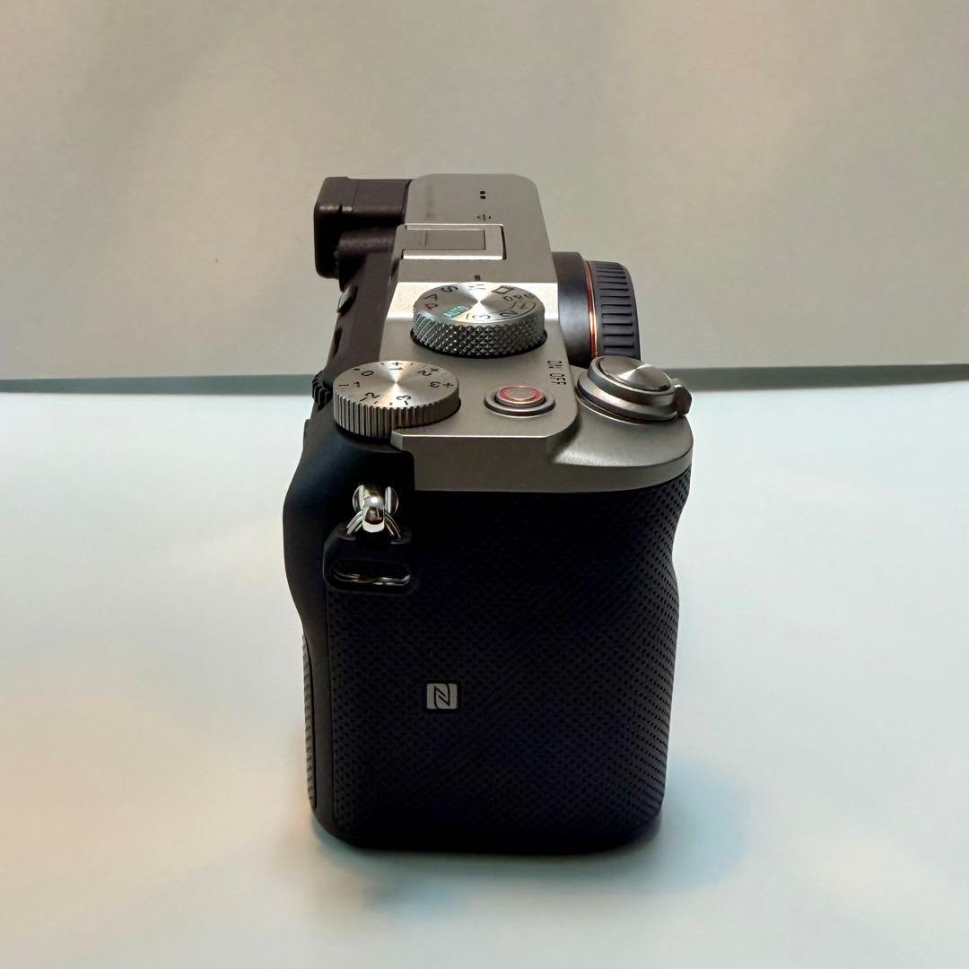 Sony Mirrorless Interchangeable Lens Cameras 7C ,Voigtlander