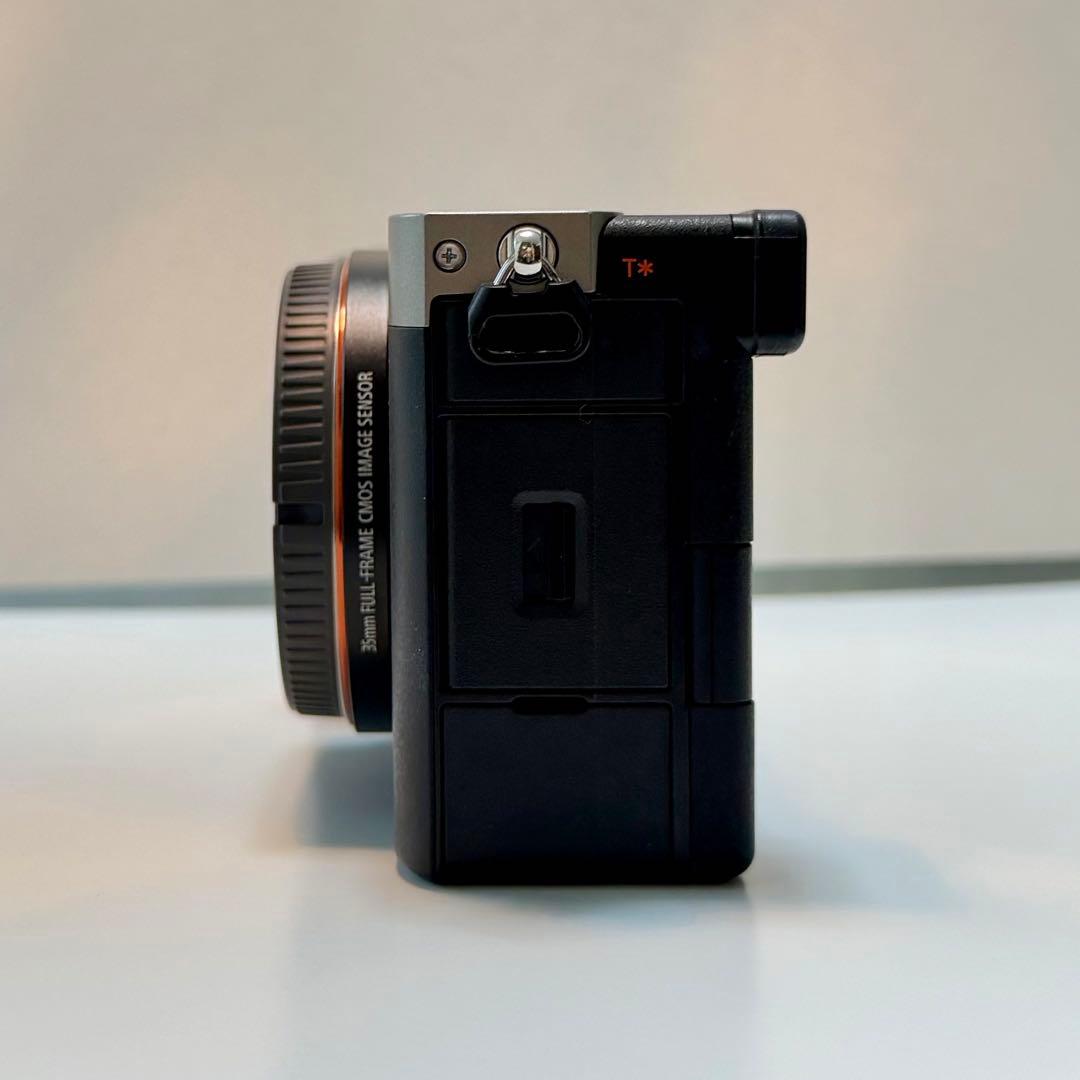 Sony Mirrorless Interchangeable Lens Cameras 7C ,Voigtlander
