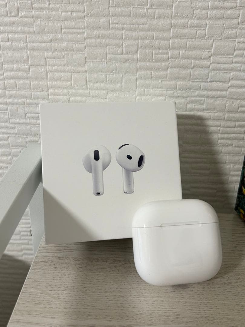 Apple Airpods 4