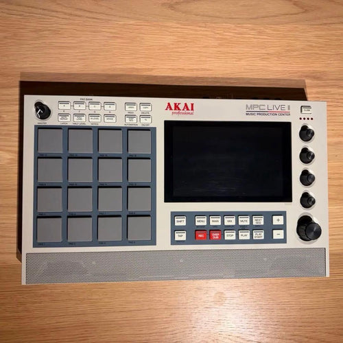 Akai Professional Samplers Mpc Live 2 Special Retro Edition