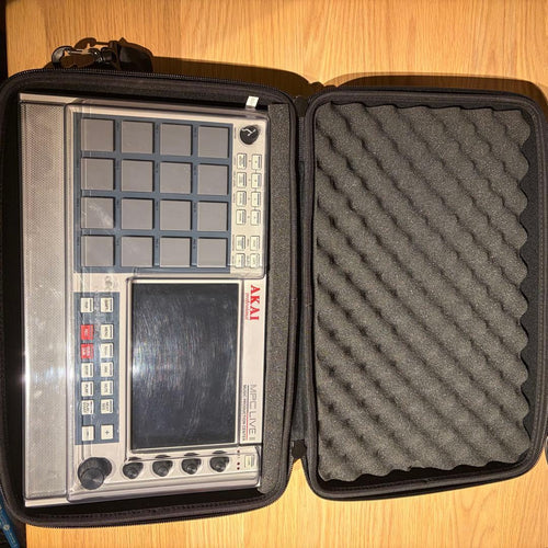 Akai Professional Samplers Mpc Live 2 Special Retro Edition