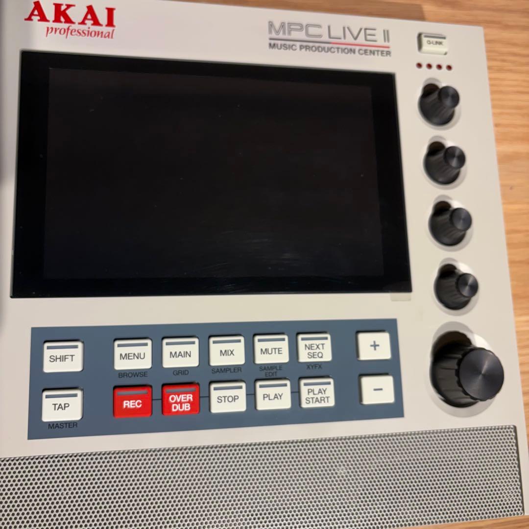 Akai Professional Samplers Mpc Live 2 Special Retro Edition