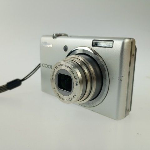Nikon Compact Digital Camera Coolpix S570 Silver