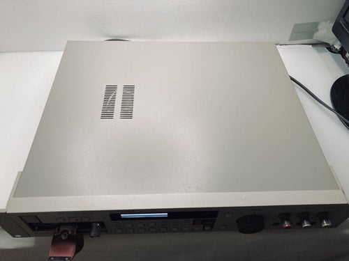 Hardware Instruments Akai S700