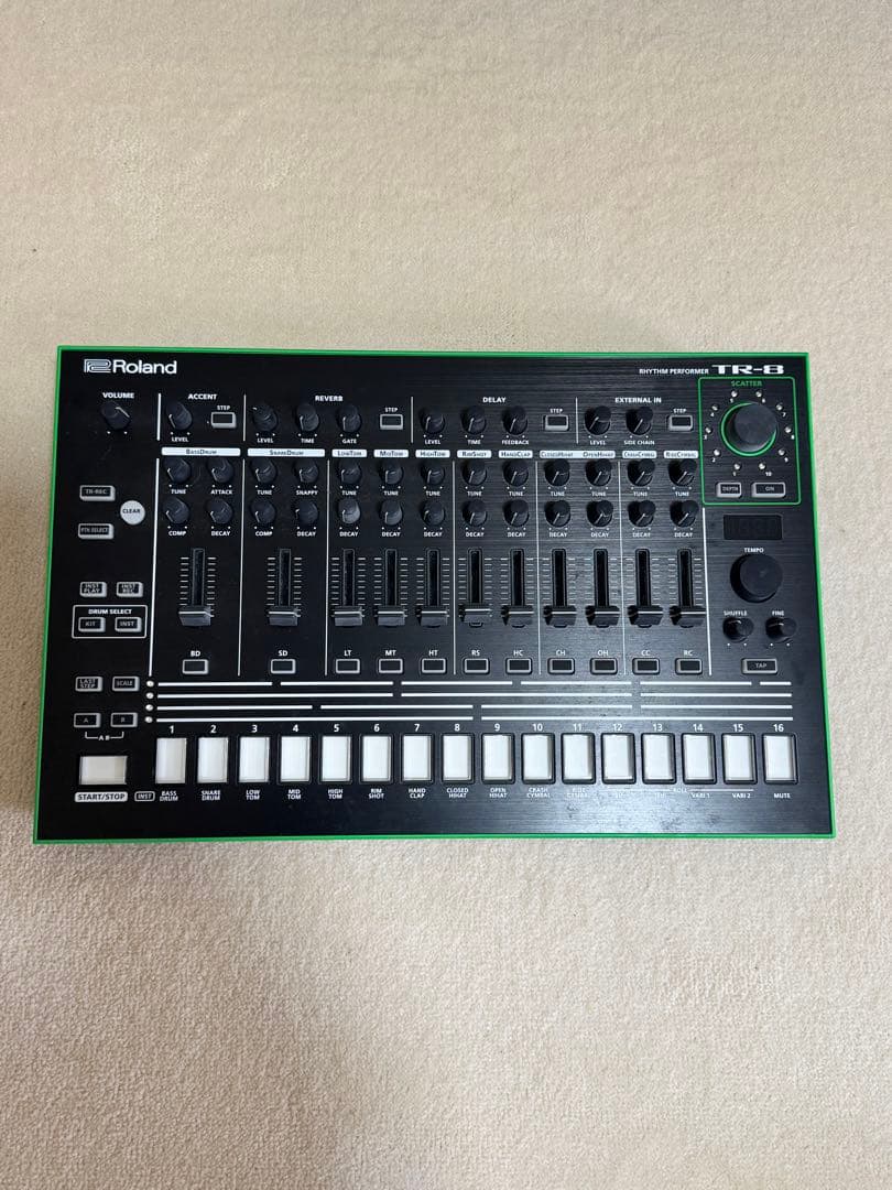 Roland Rhythm Machines Tr-8