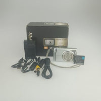 Fujifilm Compact Digital Camera Finepix F40Fd Silver
