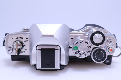 Olympus Mirrorless Interchangeable Lips 7,489 Om-D E-M10 Markiv (Silver)(