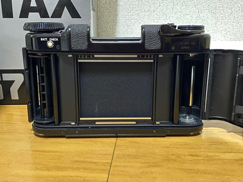 Pentax Large Format Medium Cameras (Film) 67