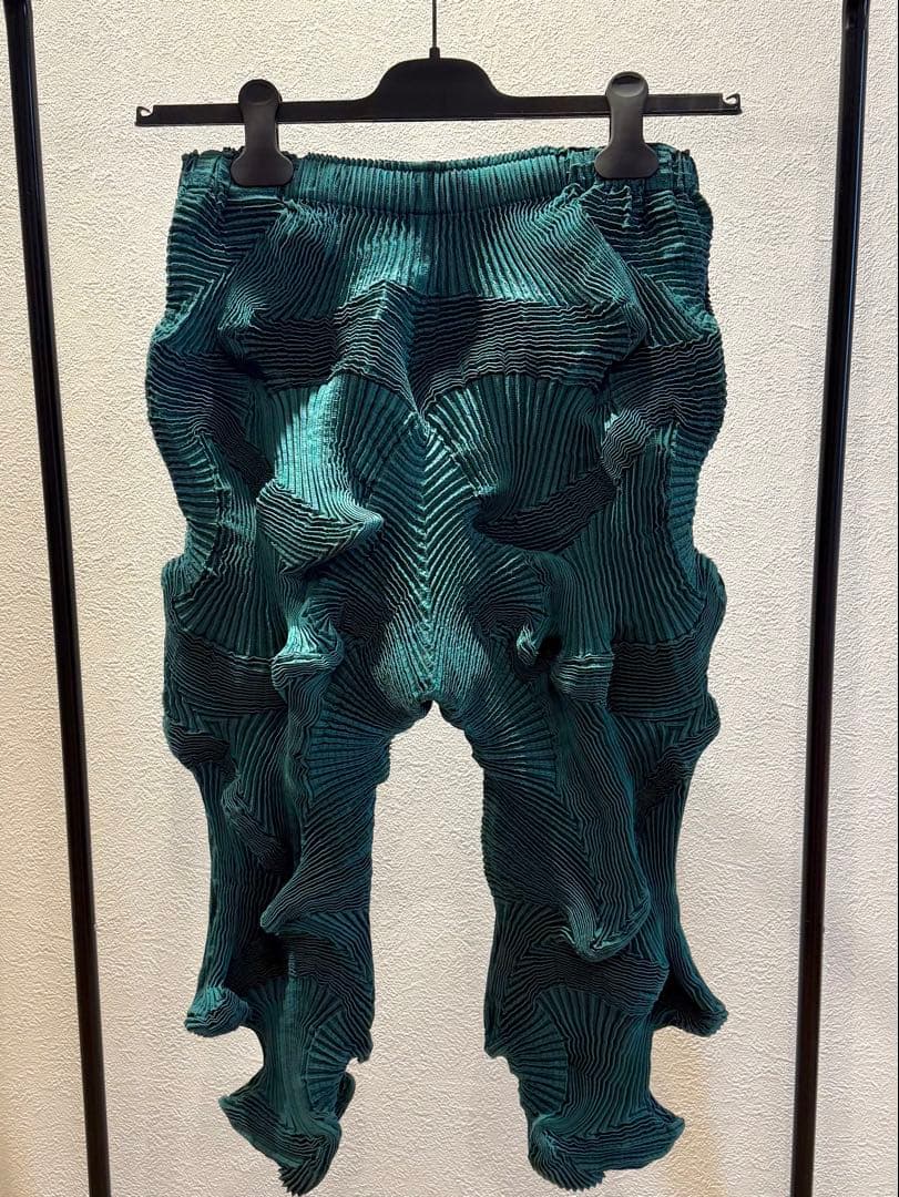 Pantalon décontracté A-Poc Issey Miyake Able