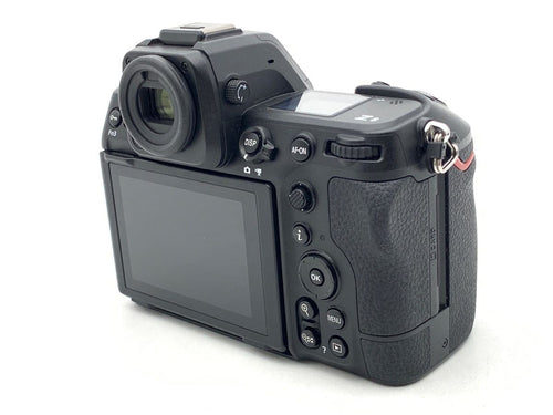 Mirrorless Interchangeable Lips Z8