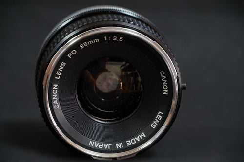 Canon Lens (Single Focus) Fd F/3.5 Sn:50618