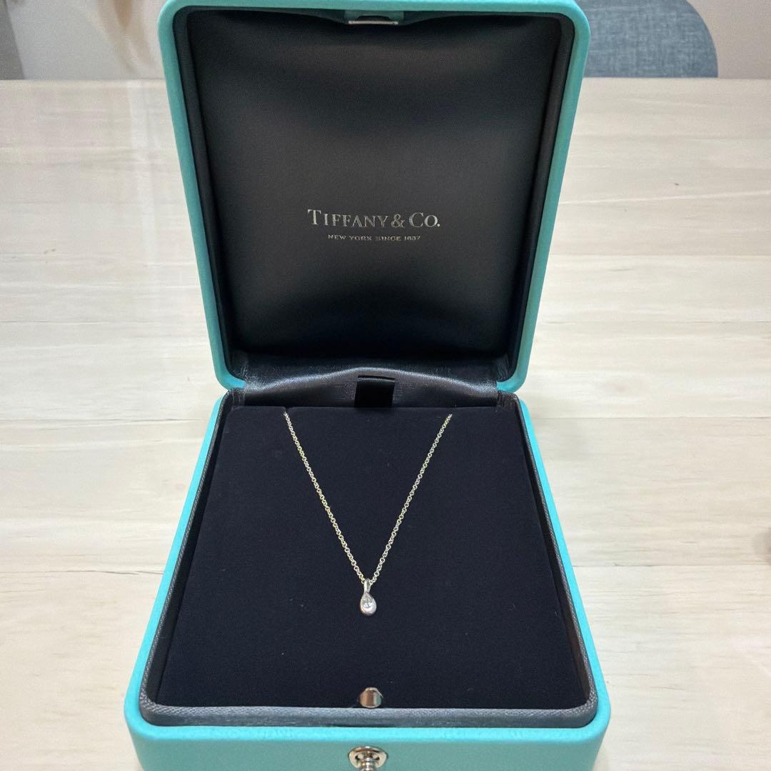 Tiffany Necklaces Co.