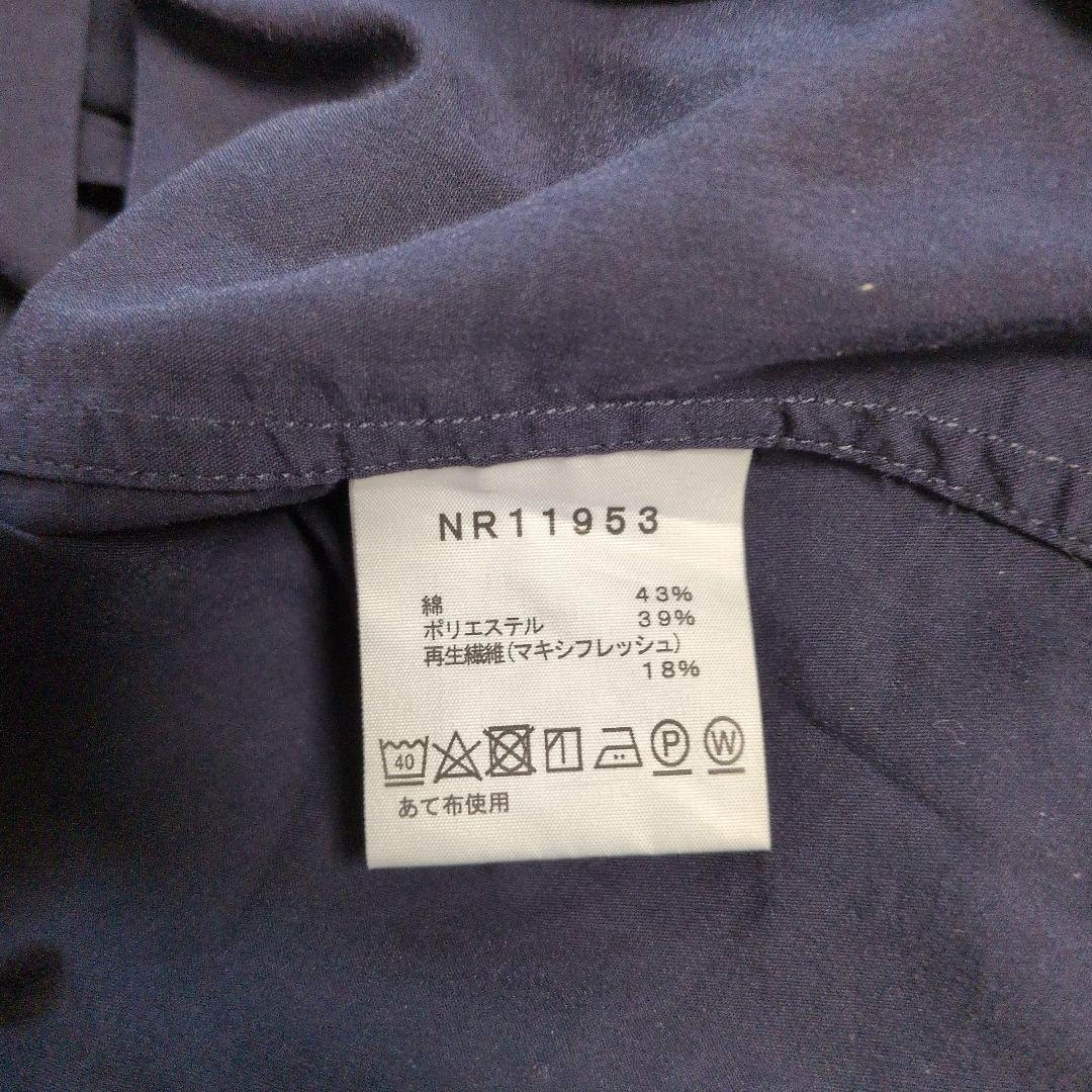 The North Face Button-Up Shirts M