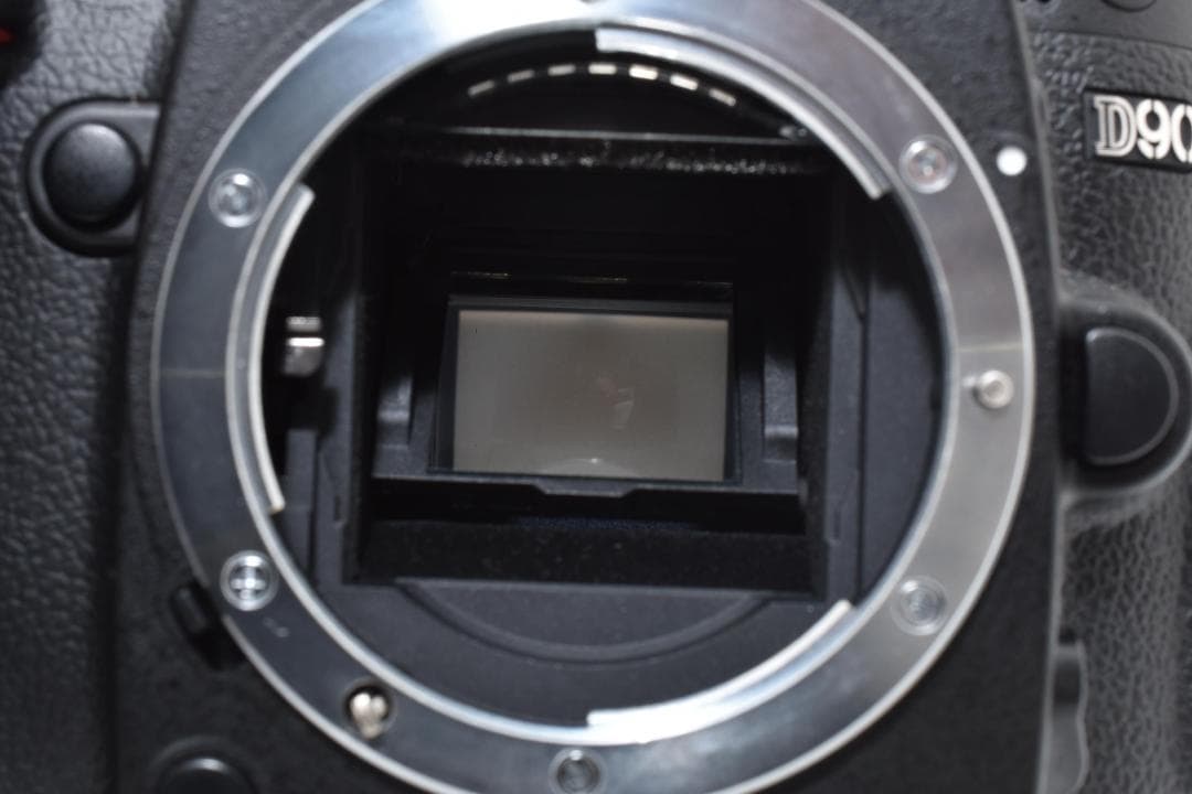 Digital Slr 1,418 Nikon D90 #21344