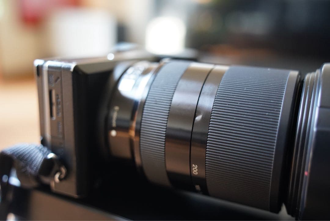 Sony Mirrorless Interchangeable Lips 6500 Sel18200Le 2