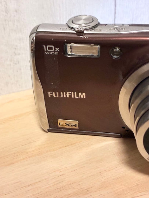Fujifilm Compact Digital Camera Finepix F70 Exr