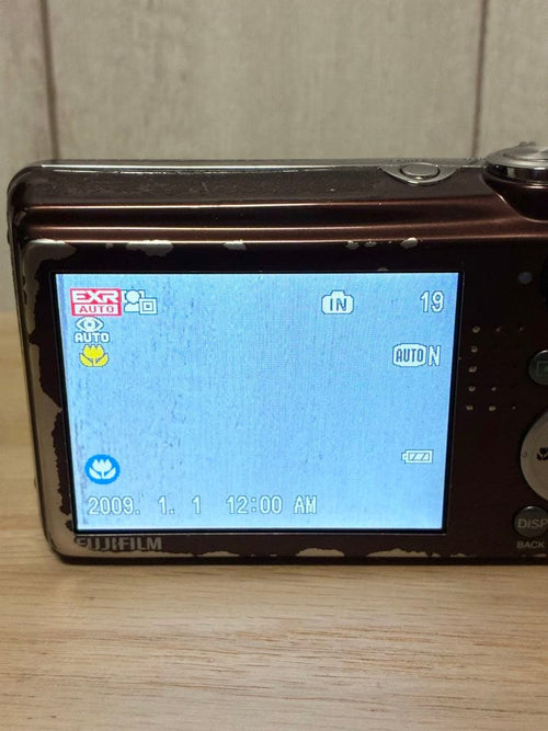 Fujifilm Compact Digital Camera Finepix F70 Exr