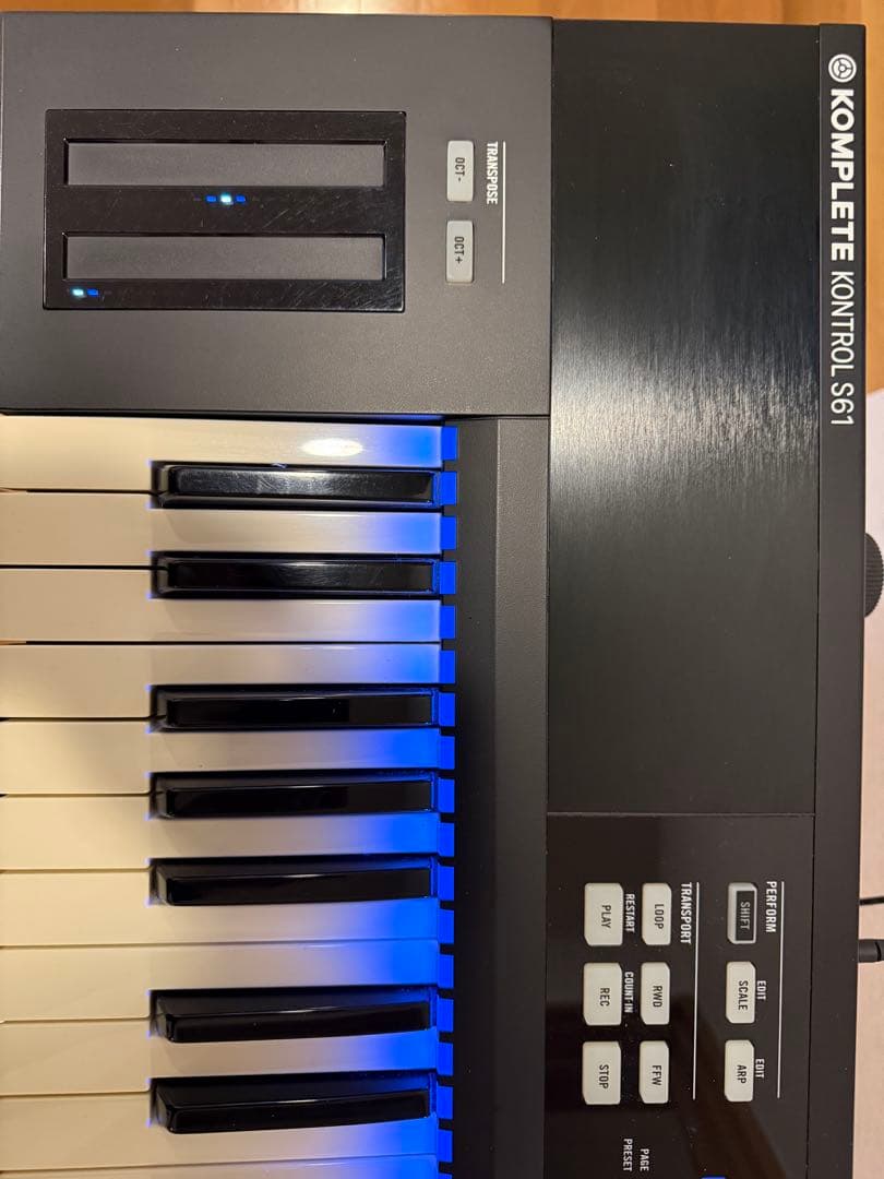 Midi Keyboard Pad Komplete Kontrol S61Hw