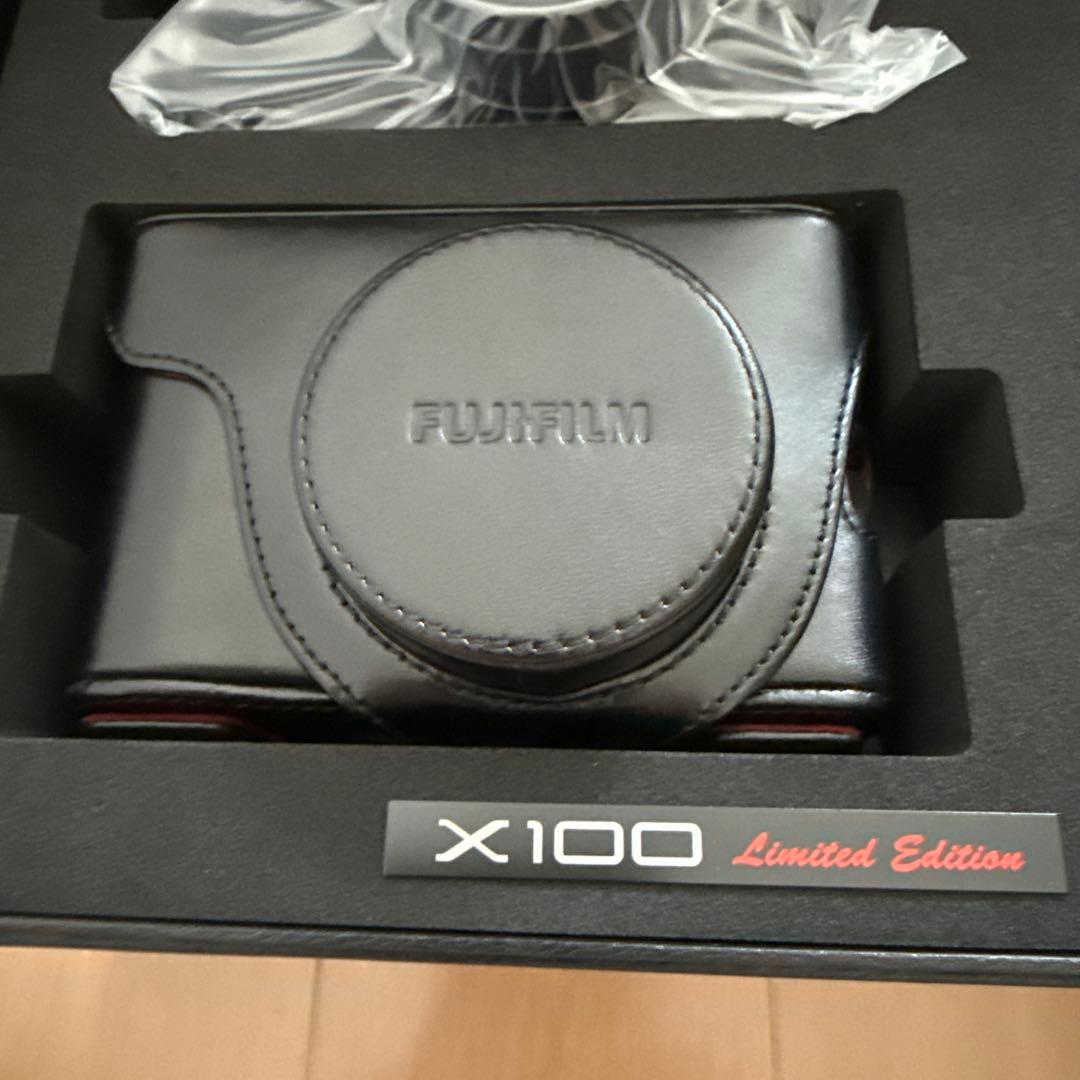 Fujifilm Compact Digital Cameras X100 Black Edition