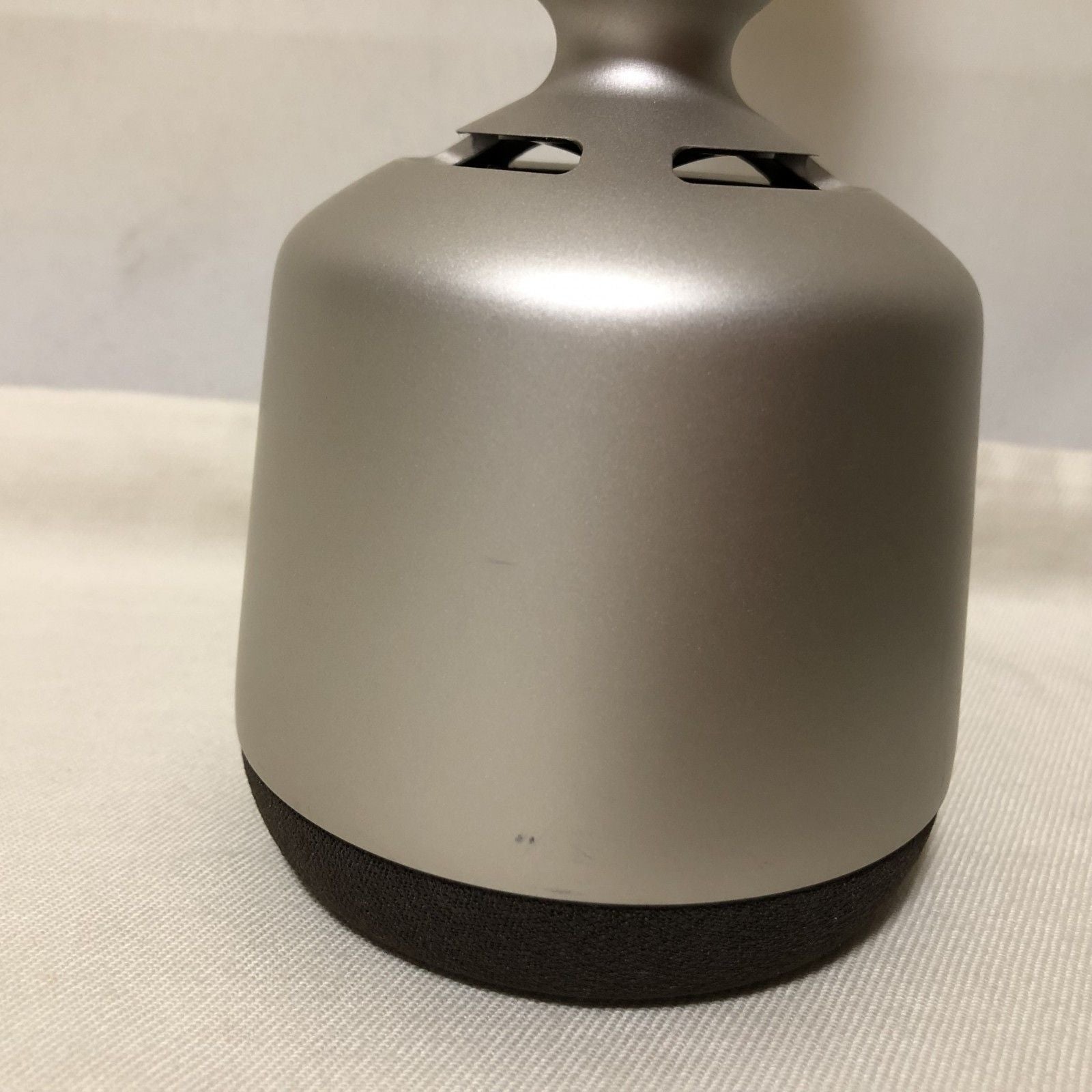 Sony Wireless Speaker H495 Bluetooth Led Lspx-S2