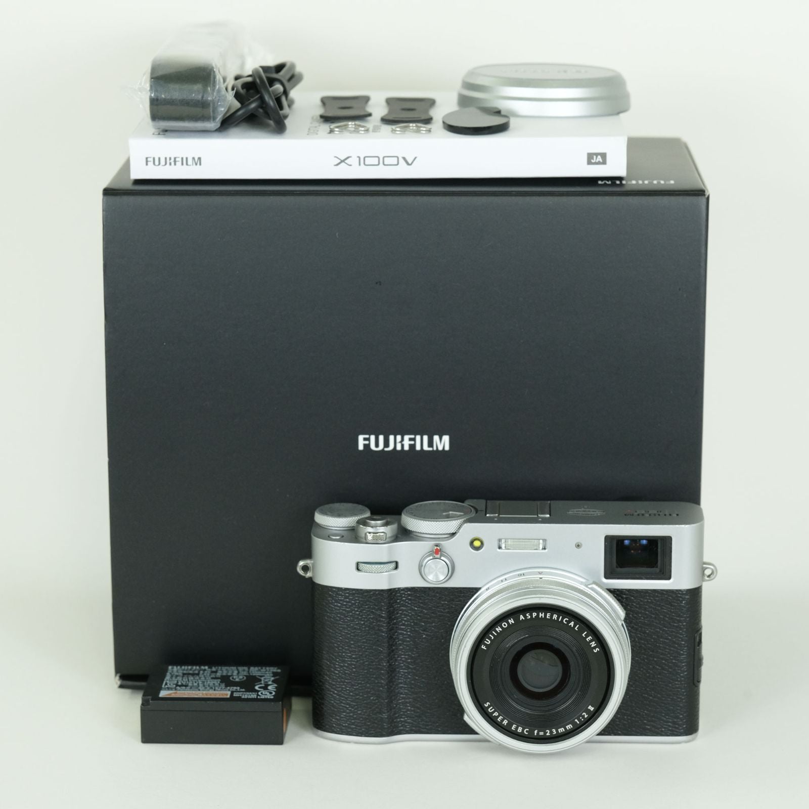 Fujifilm Compact Digital Camera 13,100 X100V
