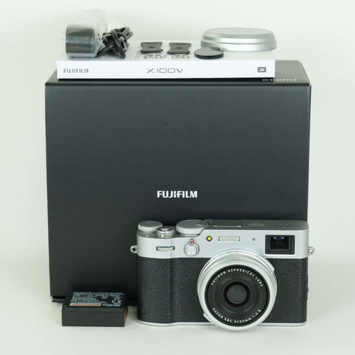 Fujifilm Compact Digital Camera 13,100 X100V